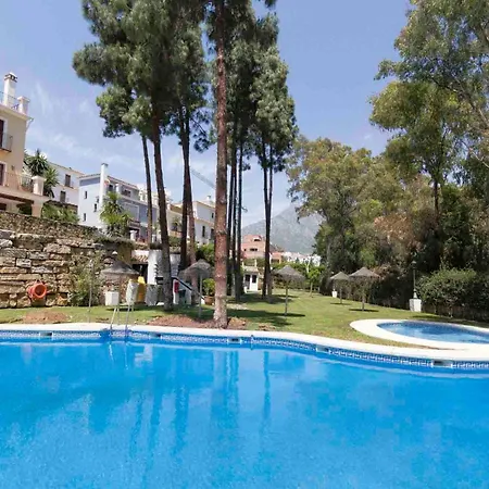 Hébergement de vacances Large Townhouse Golden Mile Marbellac