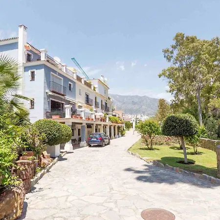 Large Townhouse Golden Mile