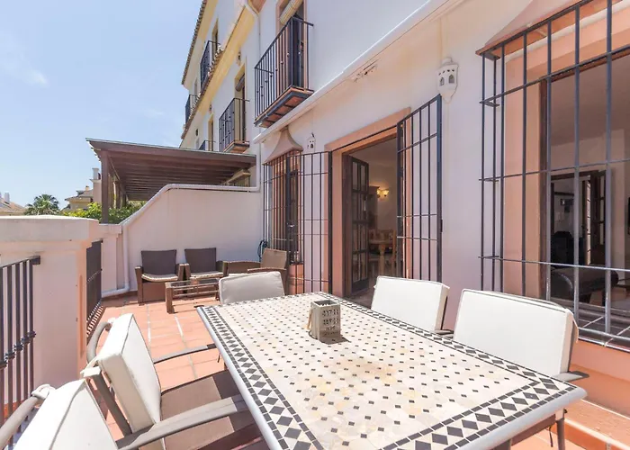 Large Townhouse Golden Mile * Marbella