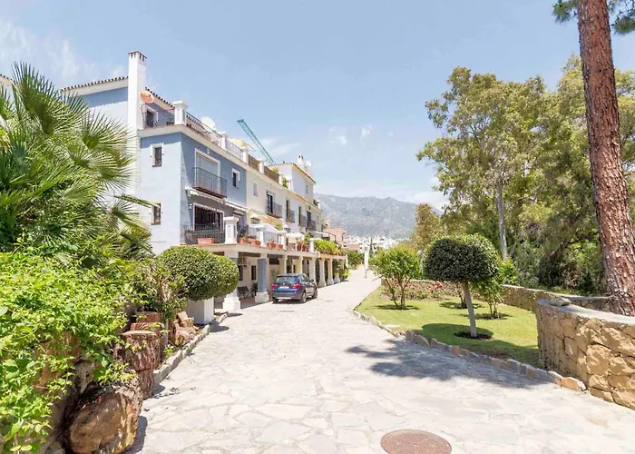 Large Townhouse Golden Mile