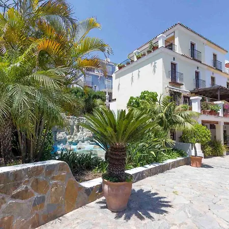 Large Townhouse Golden Mile מארבלה