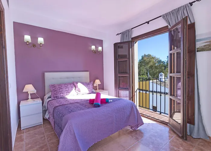 Large Townhouse Golden Mile בית נופש