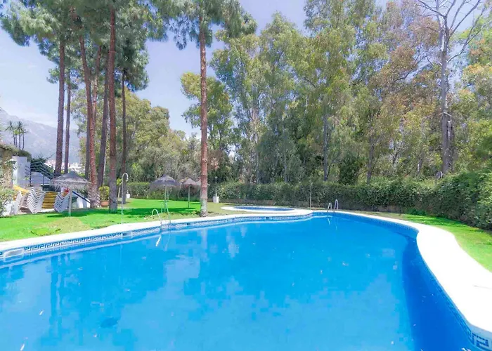 בית נופש Large Townhouse Golden Mile